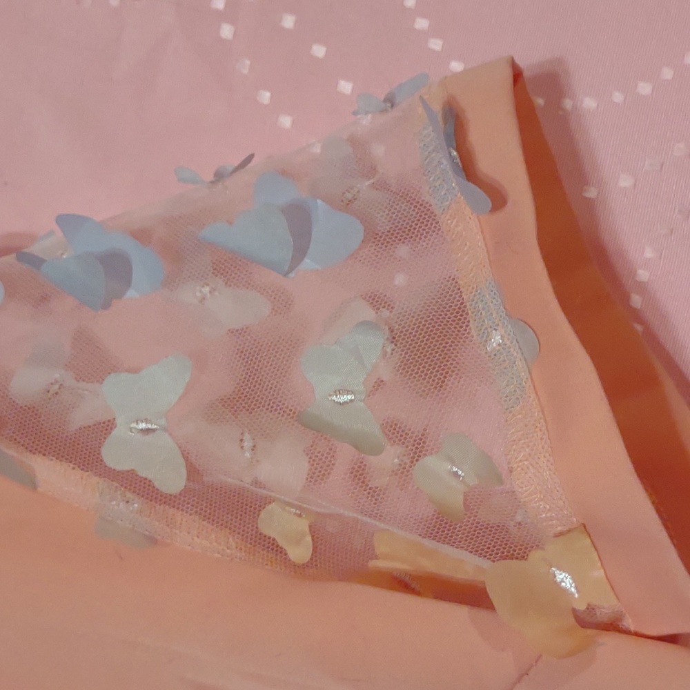 Pink butterfly blouse - Picture 4 of 5